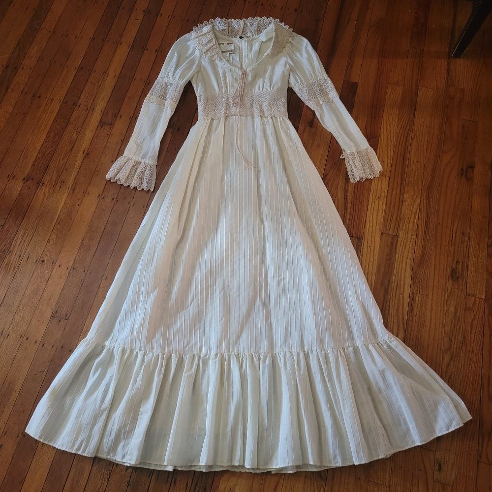 Rare Elizabethan Gunne Sax Gown - Picture 5 of 11